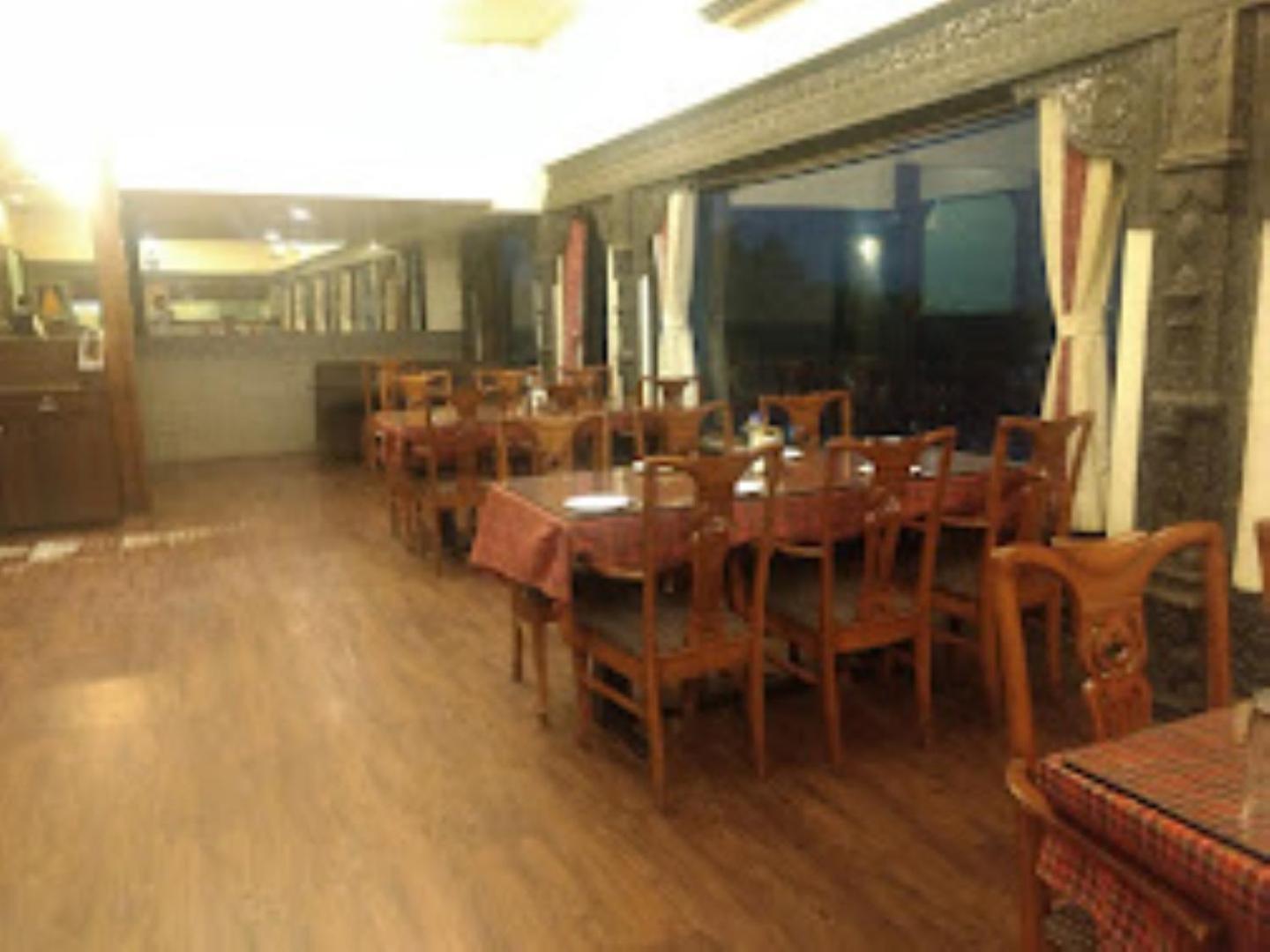 Hotel Maratha Palace,Satara Exterior foto